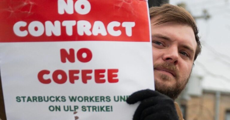 Starbucks-strike-expands-to-more-cities-over-the-weekend-just.jpg